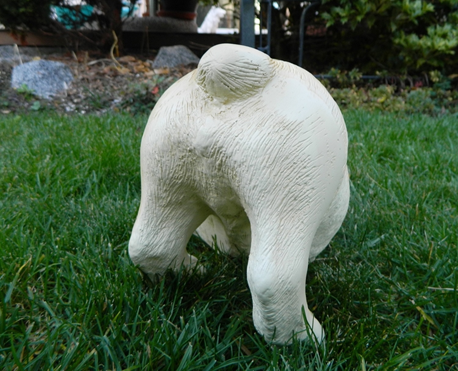 Dekorationsfigur Hund Labrador Retriever Welpe H 18 cm Dekofigur aus Kunstharz