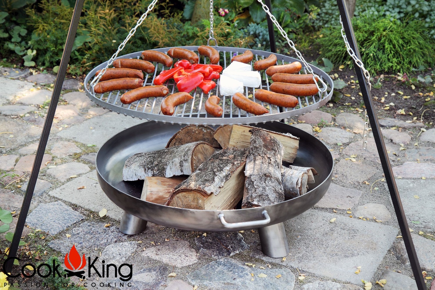 Set: Dreibein H 180 cm mit Grillrost Ø 60 cm Edelstahl + Feuerschale "Bali" Ø 70 cm Schwenkgrill