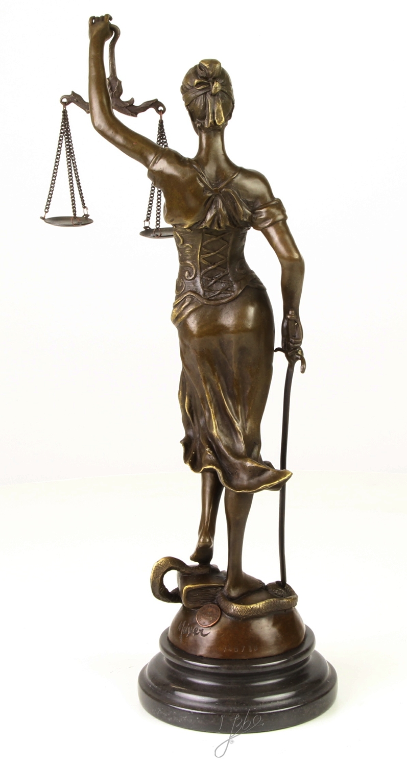 Bronzefigur Bronzeskulptur Bronze Justitia auf Marmorsockel H 40 cm Göttin der Gerechtigkeit Figur