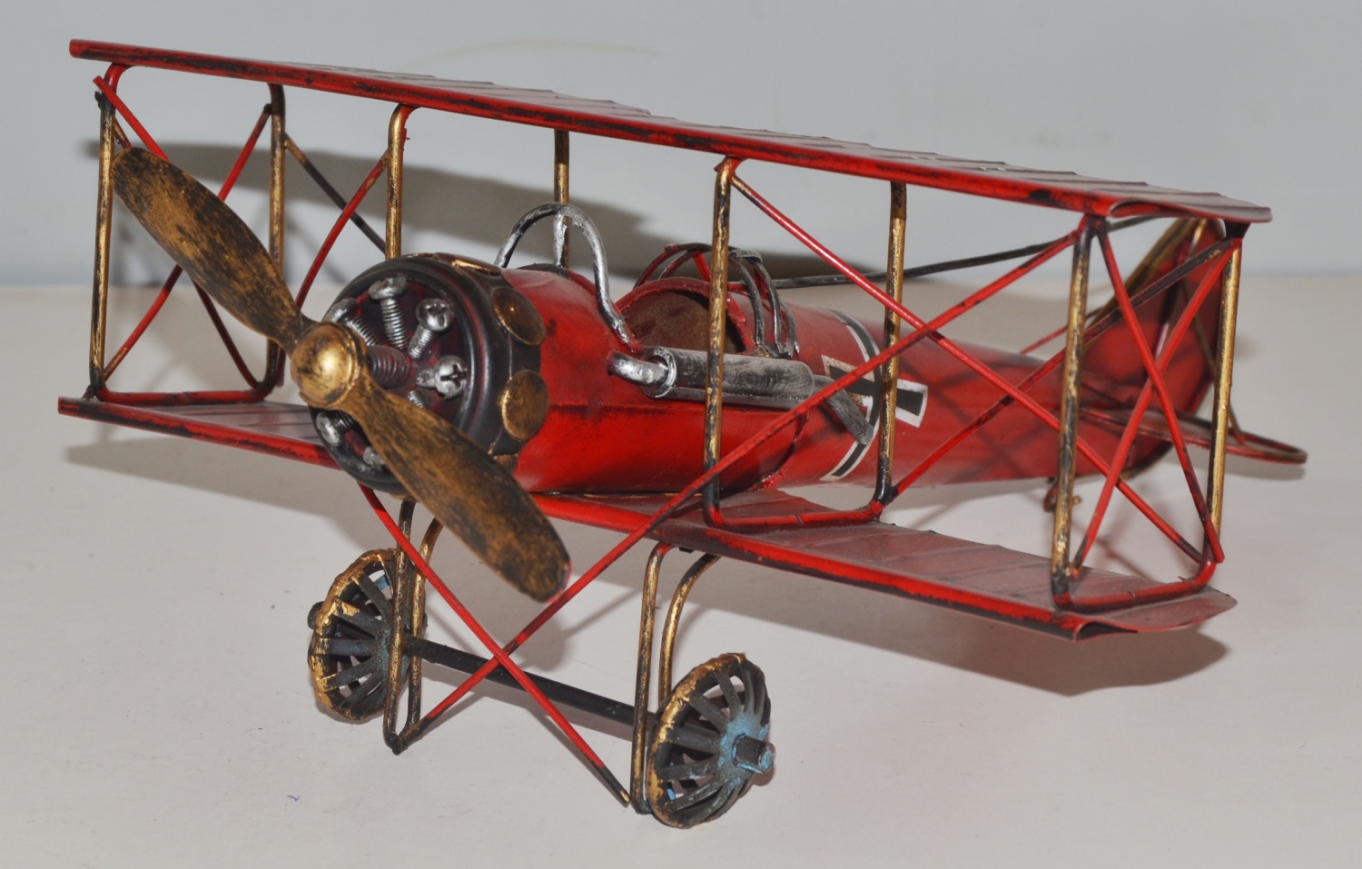 Blechflugzeug Nostalgie Modellflugzeug Oldtimer Marke Fokker Doppeldecker Flugzeug aus Blech L 29 cm