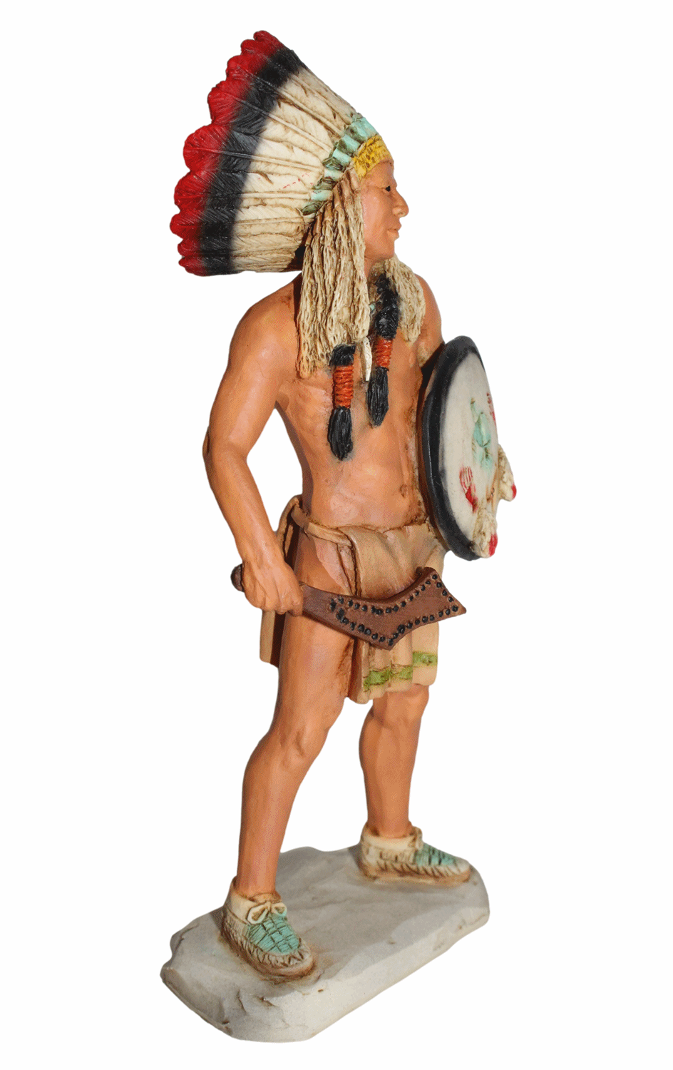 Indianerfigur Indianer Rain in the Face Kriegshäuptling Skulptur 18cm stehend mit Schild in der Hand